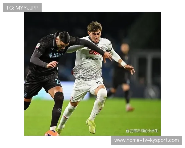 弗拉霍维奇停球转身抽射击中横梁,尤文图斯门前攻势如潮