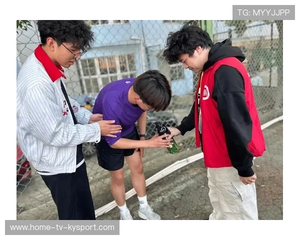 主办方赛事志愿者夜间值守与巡检电子记录上传指引，竞赛场馆中提供服务的赛会志愿者上岗时间